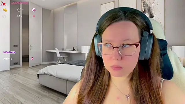 Victoria Romans online show from April 8, 8:42 pm