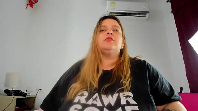 Snapshot of Blondylicious chatting on March 7, 3:19 am Blondylicious online show from March 7, 3:19 am