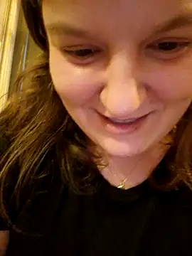 Cutegirlforyou online show from December 10, 9:23 am