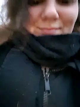 Cutegirlforyou online show from December 14, 7:51 am