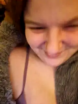 Cutegirlforyou online show from January 18, 7:17 am