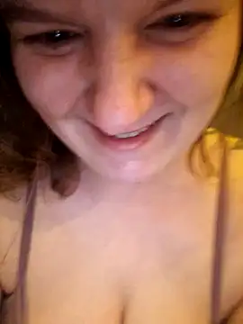 Cutegirlforyou online show from February 9, 7:38 am