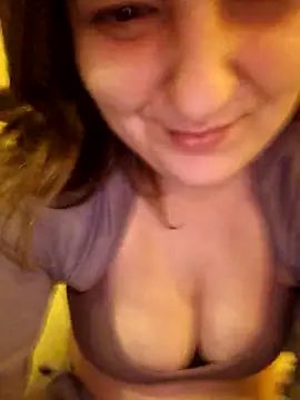 Cutegirlforyou online show from March 2, 7:54 am