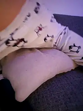 Cutegirlforyou online show from March 28, 4:06 pm