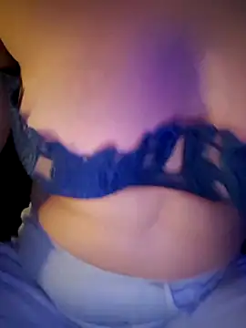 Cutegirlforyou online show from April 4, 6:00 am