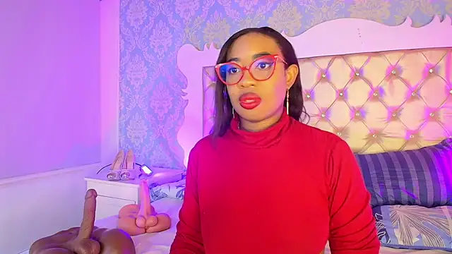 CaseyMoon online show from March 6, 12:34 pm