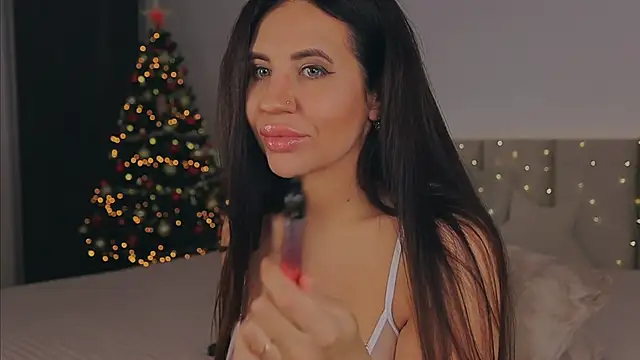 Snapshot of LollieSplash chatting on December 8, 11:08 pm LollieSplash online show from December 8, 11:08 pm