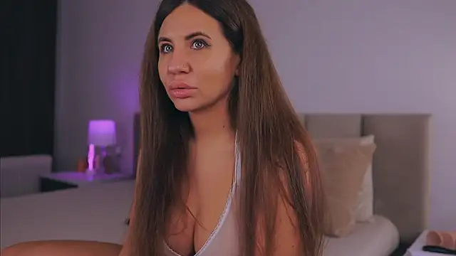 LollieSplash online show from November 9, 8:29 pm