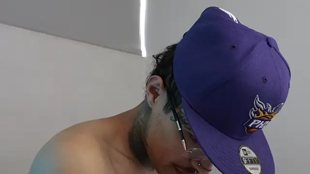 trieone online show from December 2, 1:46 pm