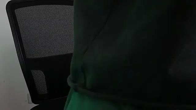 trieone online show from December 3, 10:35 am