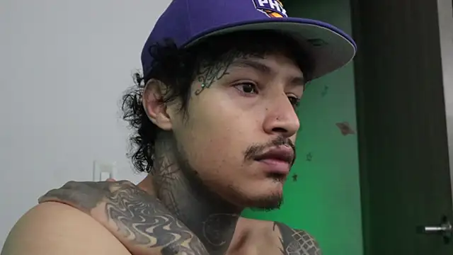 trieone online show from December 5, 6:22 am