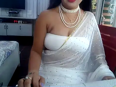 yourradhika online show from October 26, 8:20 am