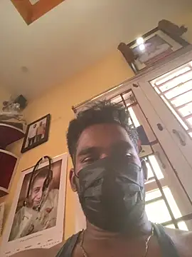 Snapshot of luckyloki chatting on February 23, 9:44 am luckyloki online show from February 23, 9:44 am