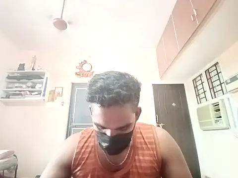 Snapshot of luckyloki chatting on October 2, 5:14 am luckyloki online show from October 2, 5:14 am