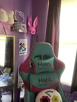 lolabunny9 online show from December 17, 7:15 pm