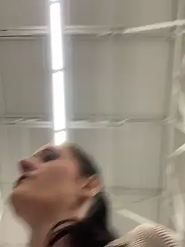 lolabunny9 online show from February 11, 6:01 pm