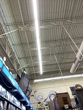 lolabunny9 online show from February 26, 6:00 pm