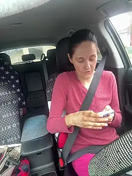 lolabunny9 online show from March 17, 12:46 pm