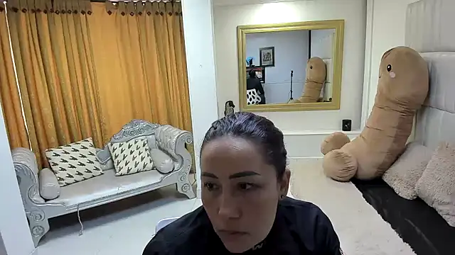 gaby trent online show from April 17, 3:59 pm