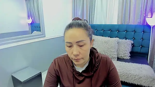 Snapshot of gaby_trent chatting on July 29, 3:43 pm gaby trent online show from July 29, 3:43 pm