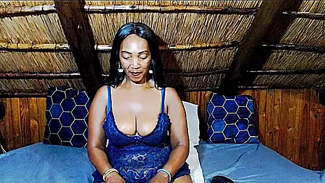 Snapshot of NikkyJigglesX chatting on March 12, 11:22 pm NikkyJigglesX online show from March 12, 11:22 pm