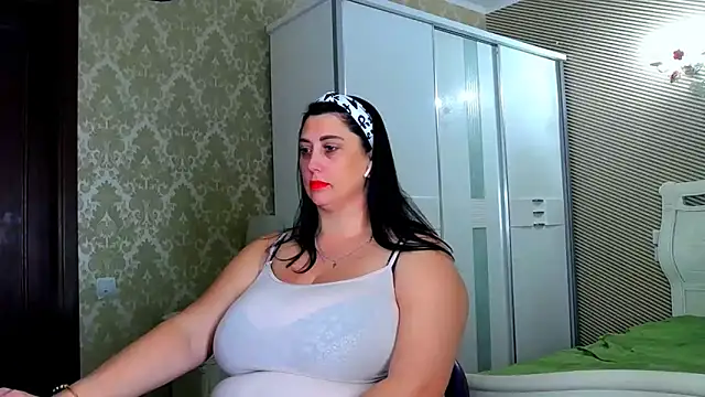 Evelyn Shy online show from January 9, 9:59 am