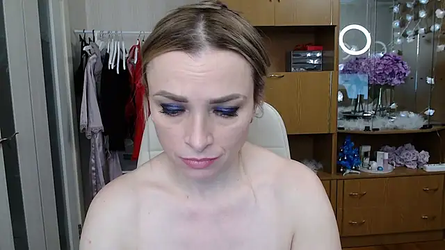 Snapshot of Mika_Passion chatting on December 30, 11:04 am Mika Passion online show from December 30, 11:04 am