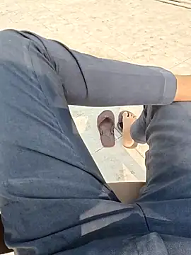 GUJJU GUJARATI online show from January 8, 7:32 am