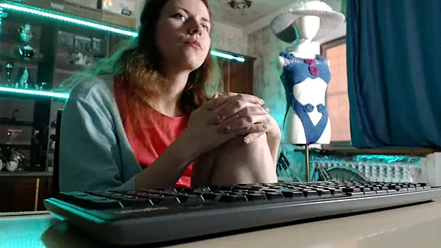 Snapshot of pa1e_pr1ncess chatting on May 9, 7:24 am pa1e pr1ncess online show from May 9, 7:24 am