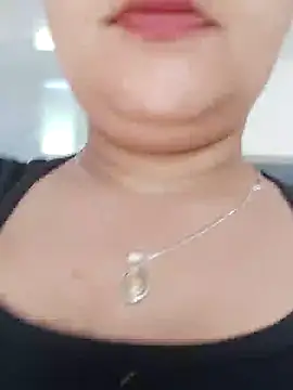 Snapshot of samantha_hot20 chatting on June 28, 8:37 pm samantha hot20 online show from June 28, 8:37 pm