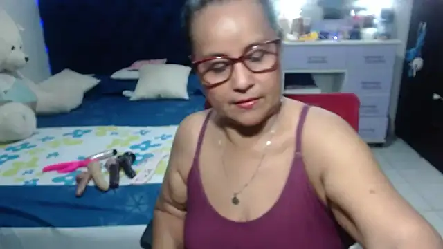 pervert mommy  online show from April 10, 10:31 am