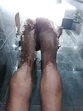 Snapshot of Bigutt73 chatting on February 22, 3:14 pm Bigutt73 online show from February 22, 3:14 pm