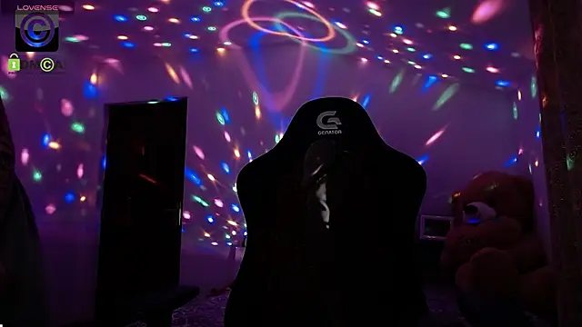 SonyaDevon online show from February 20, 4:09 am