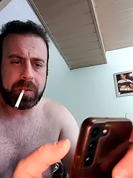 Snapshot of AquaMenn chatting on November 13, 1:37 am AquaMenn online show from November 13, 1:37 am