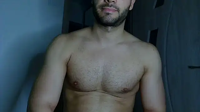 Snapshot of Justynn1 chatting on July 7, 8:46 pm Justynn1 online show from July 7, 8:46 pm