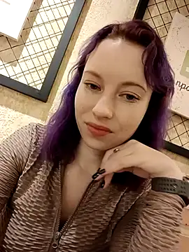 Frost foxy online show from February 1, 5:28 am