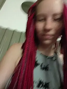 Snapshot of Frost_foxy chatting on July 1, 2:46 am Frost foxy online show from July 1, 2:46 am