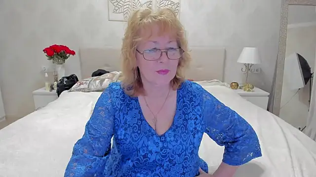 laylaroma online show from January 11, 6:45 am