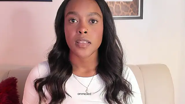 Snapshot of Emma_jonness chatting on March 17, 6:00 pm Emma jonness online show from March 17, 6:00 pm