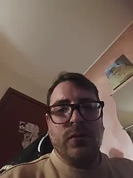 Snapshot of Aleee69 chatting on March 26, 6:24 pm Aleee69 online show from March 26, 6:24 pm