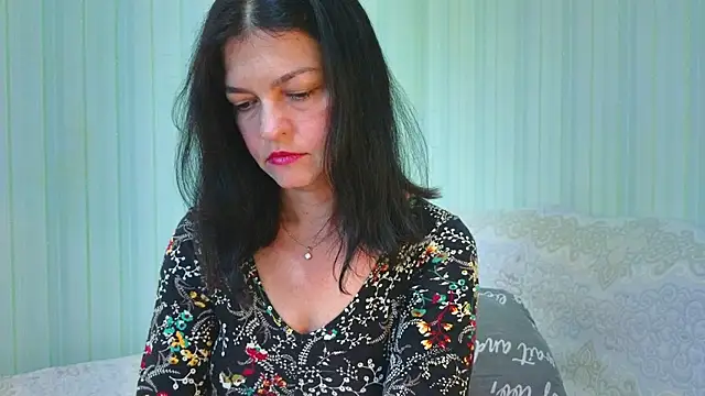  Lily  online show from July 6, 3:03 pm