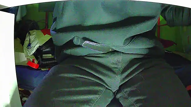 Snapshot of Walltaz chatting on January 18, 4:38 am Walltaz online show from January 18, 4:38 am