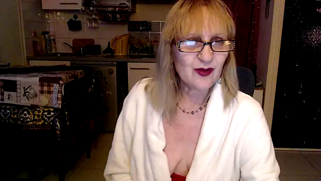 Snapshot of Ala-N-Dala chatting on February 24, 5:38 am Ala-N-Dala online show from February 24, 5:38 am