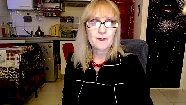 Snapshot of Ala-N-Dala chatting on February 26, 3:38 am Ala-N-Dala online show from February 26, 3:38 am