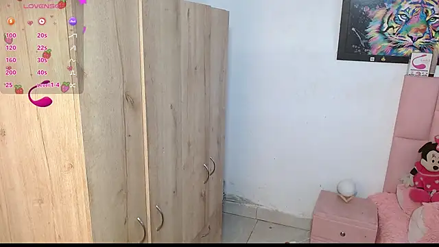 sofia gold  online show from January 9, 1:45 pm