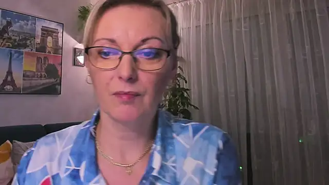 vanessa chat online show from February 25, 8:51 pm