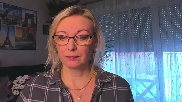 vanessa chat online show from January 6, 2:21 pm