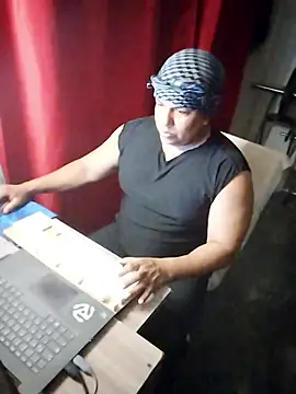 Snapshot of Malo666howard chatting on January 8, 6:05 am Malo666howard online show from January 8, 6:05 am