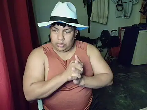 Snapshot of Malo666howard chatting on January 19, 3:54 am Malo666howard online show from January 19, 3:54 am