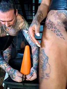 DarkDea online show from February 18, 9:42 pm